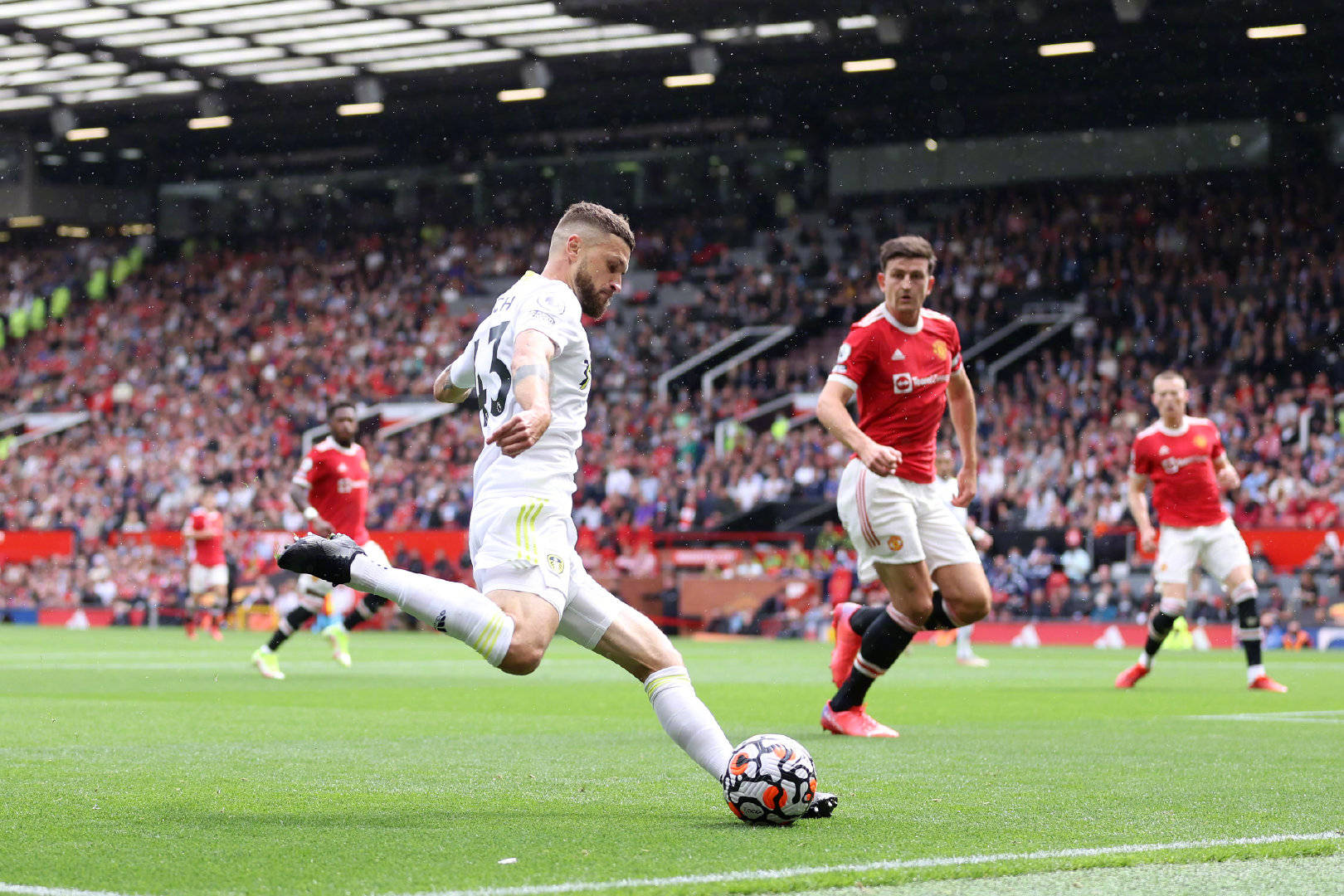 凭借马天尼 凭借马天尼